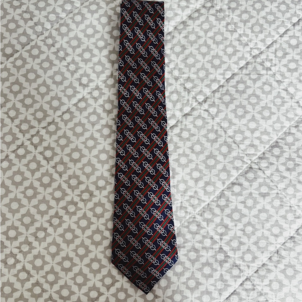 Elegant Blue Patterned Hermés Tie